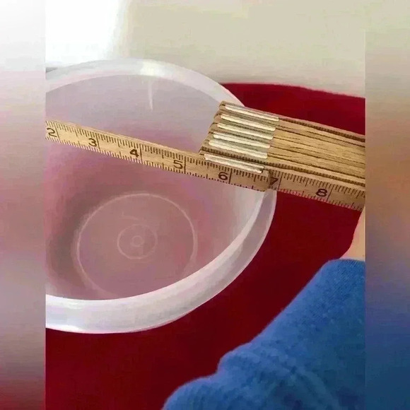 VTG TUPPERWARE 7X5.5 REPLACEMENT WHITE BOWL - Picture 3 of 4